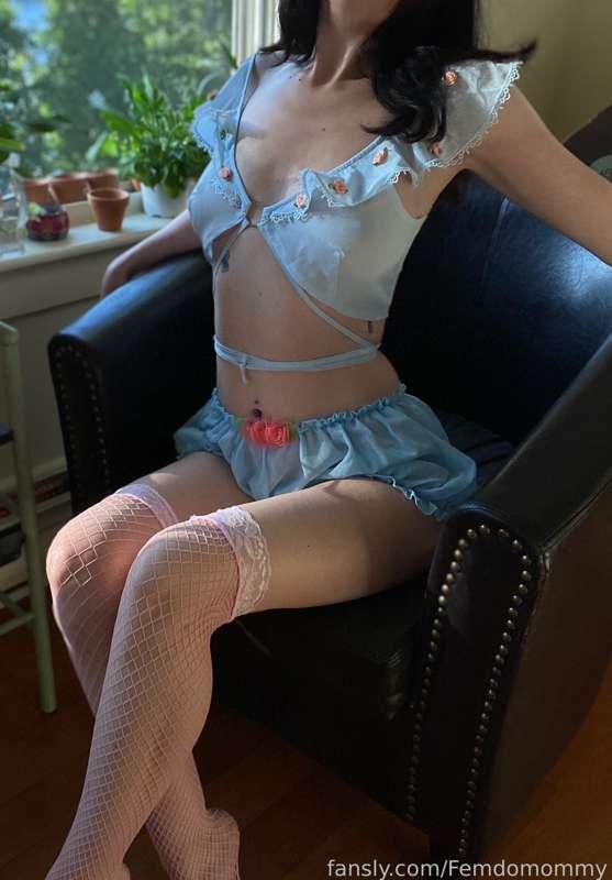 femdomommy image #59