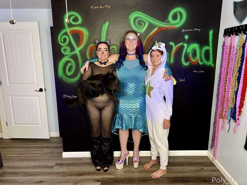 Photos from the Halloween shoot!