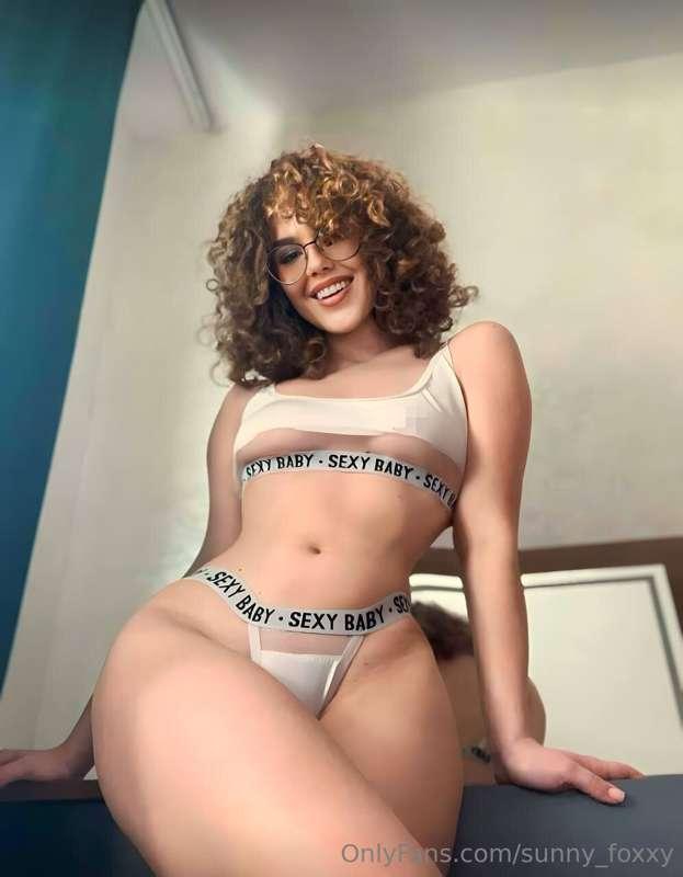 Hey,i’m @curly_girl221 🥰

I’m a sweet girl with NATURAL BOOB..