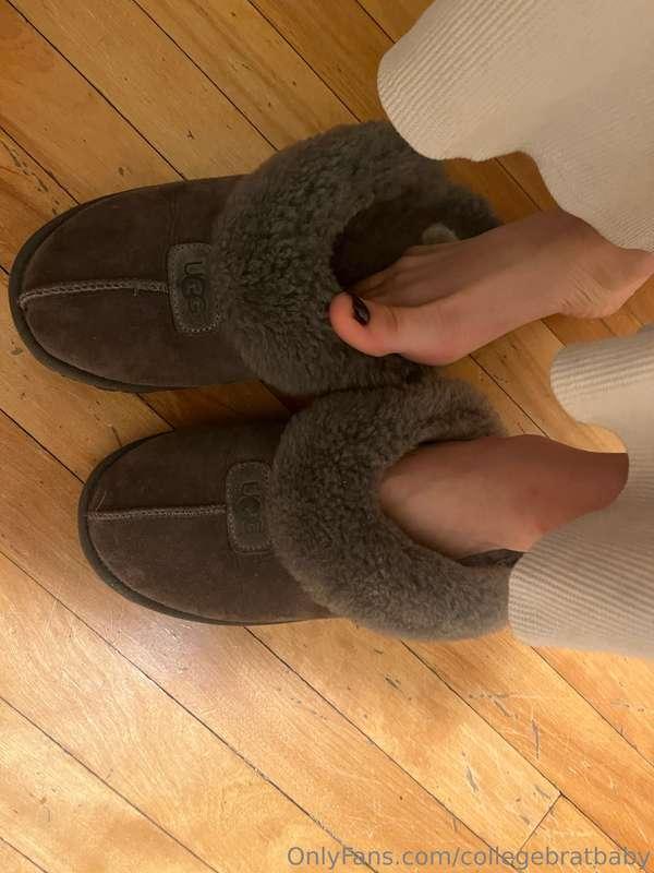 I wanna know more about you guys… Into feet?! (Not necessari..
