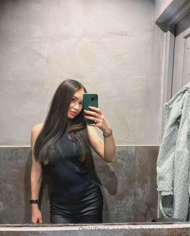 # 𝐅𝐑𝐄𝐄 𝐒𝐔𝐁👉 @sandravelvetfree🙈🔞 Gorgeous doll for your hot d..