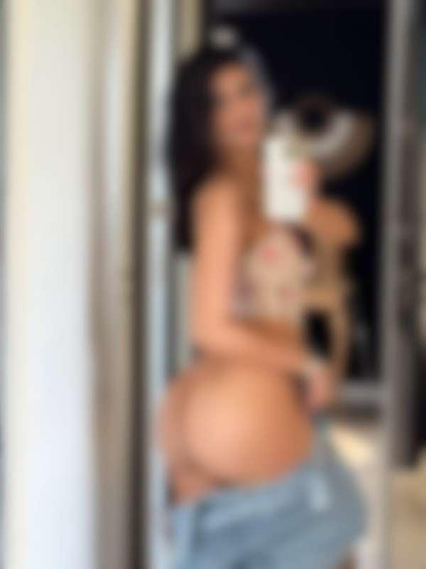 Wanna chance to see the bare vid?🤭Start with a LIKE 🤪 in the..