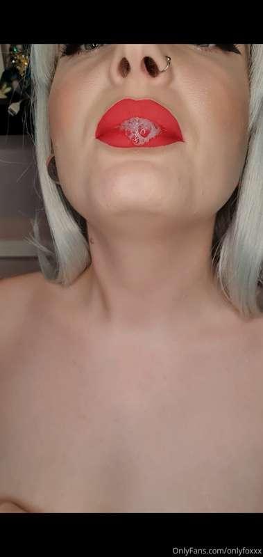 Video in your inboxes 🤤🤤🤤
