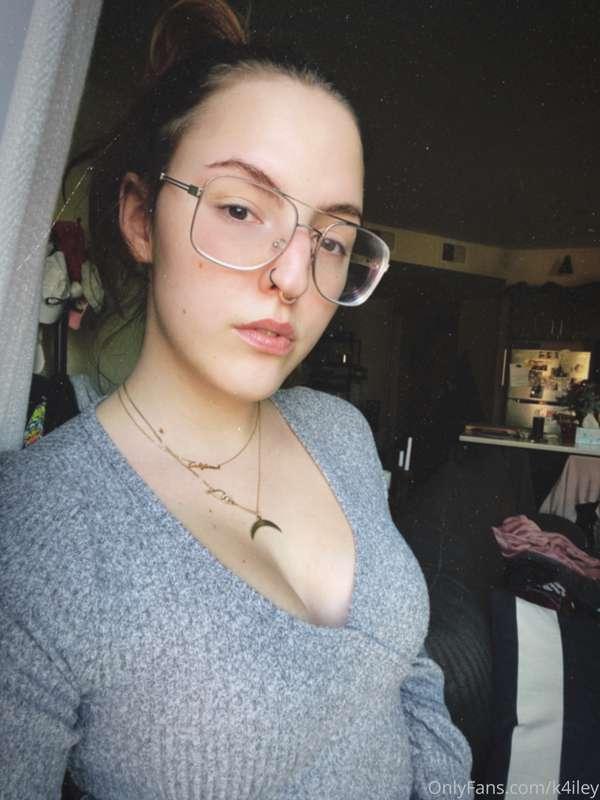 hiya, it’s been awhile since i’ve posted on my feed!!! i’m p..
