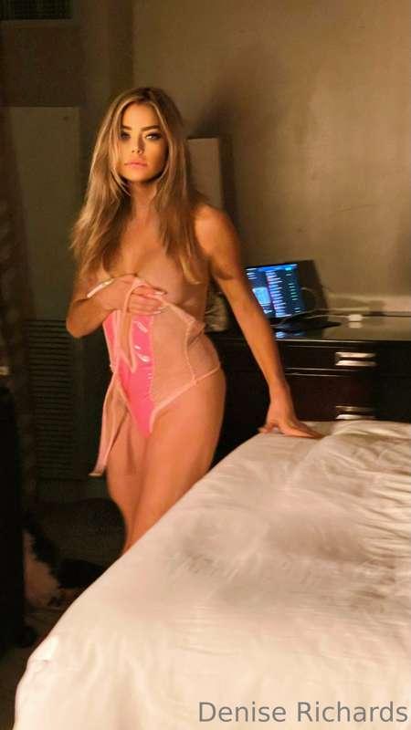 Taking it off 🔥