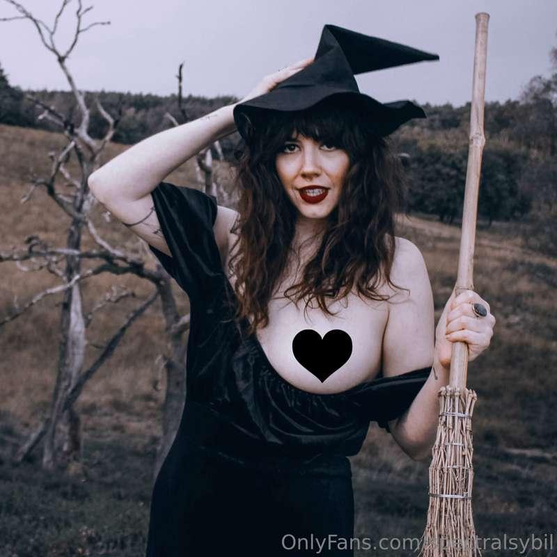 🧹It's feeling a bit NIPPLY out here!🧹