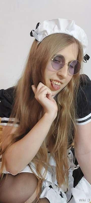 How to be a maid :3?