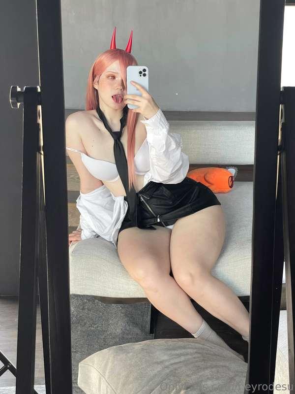 I'm sure you have NEVER seen this side of Power 🤭🥵 She's rea..