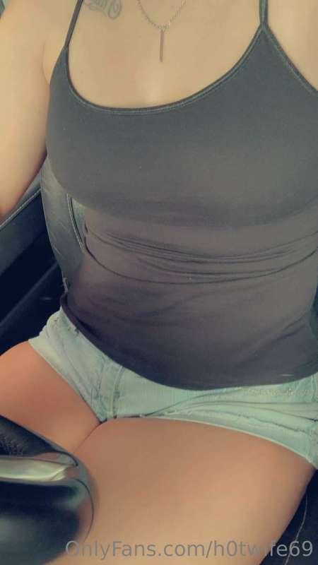 Want to see me pull my shorts to the side baby and I have no..