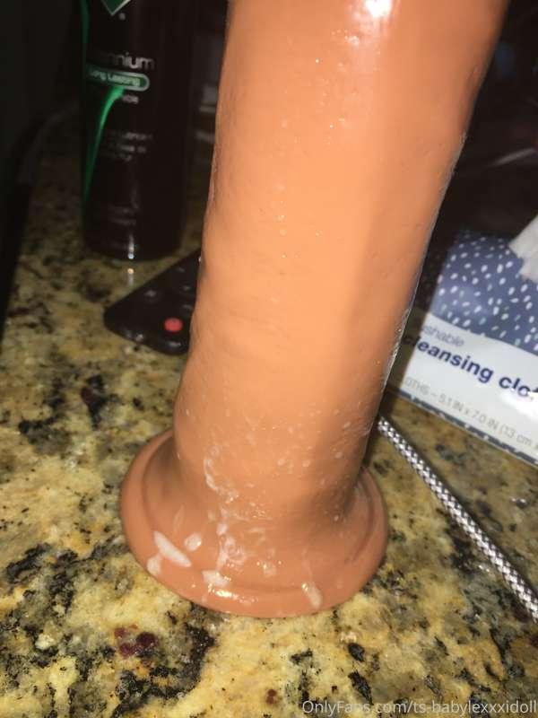 Creamed all over this dildo water 💦