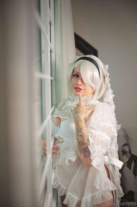 2B Bride Set 💕 have you ever taken a look at these photos? C..