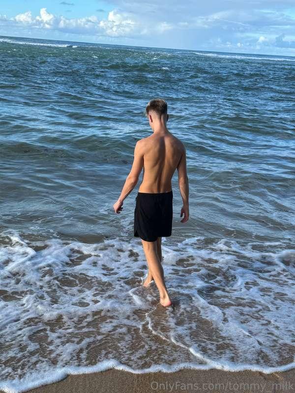 🌊
