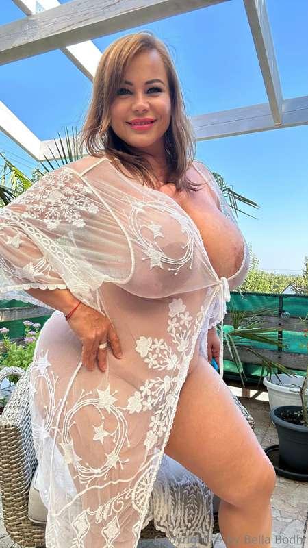 https://onlyfans.com/bellabodhivip

Now 15% off !!!!

Nudes ..