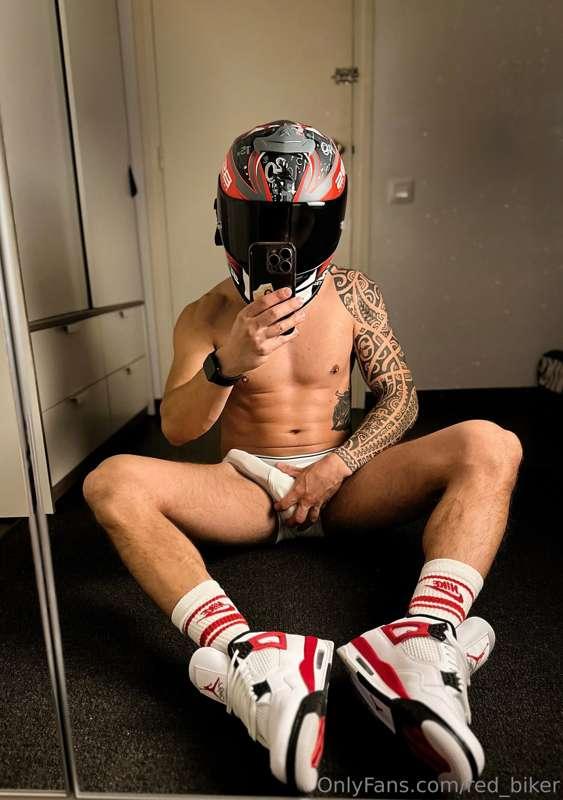 Ready !!! Take a sit pla !! 😈🍆💦