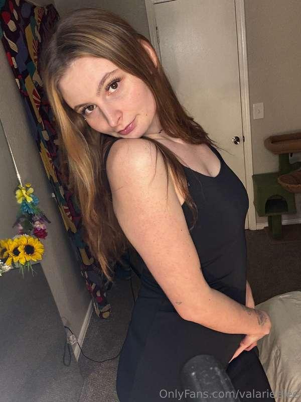 Look at me take this dress off. 💋