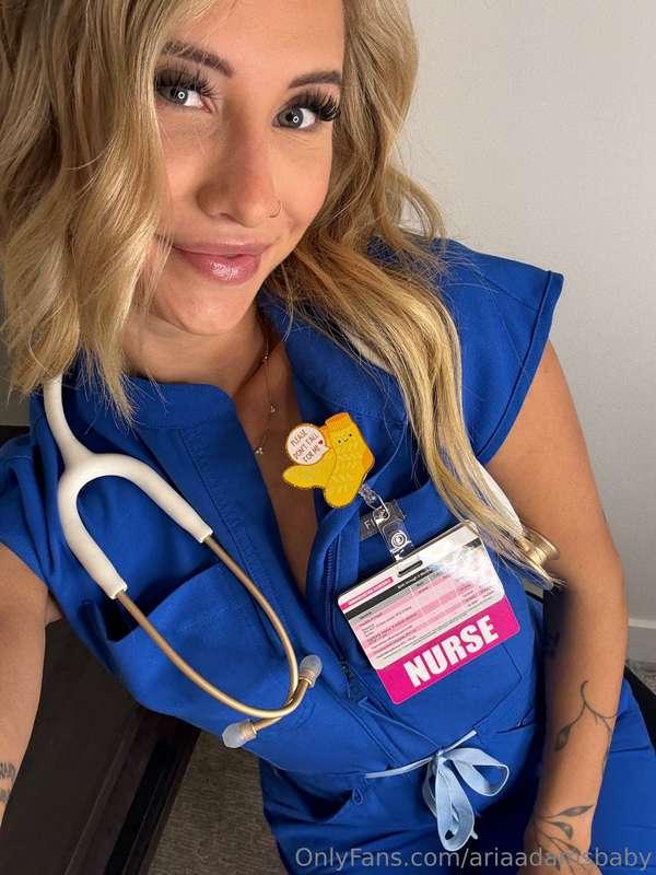Monday nurse duties 😉💙🩺