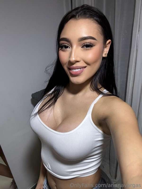 Living my best life, one selfie at a time. 📸💕