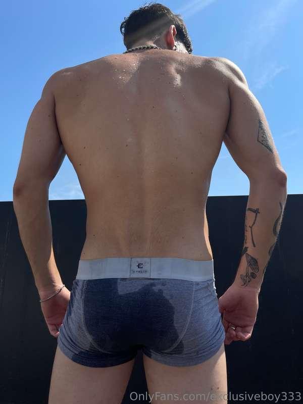 exclusiveboy333 image #1