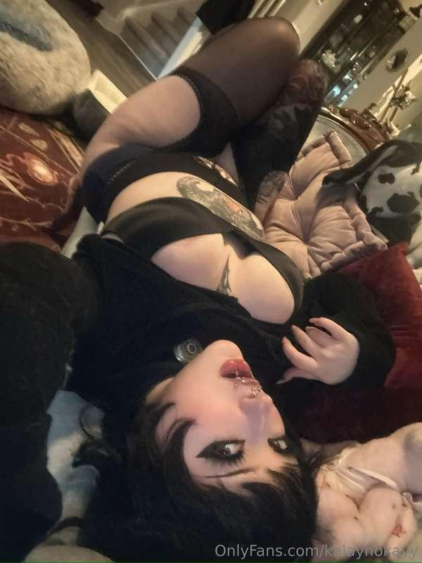 do I have your full attention now? 😘