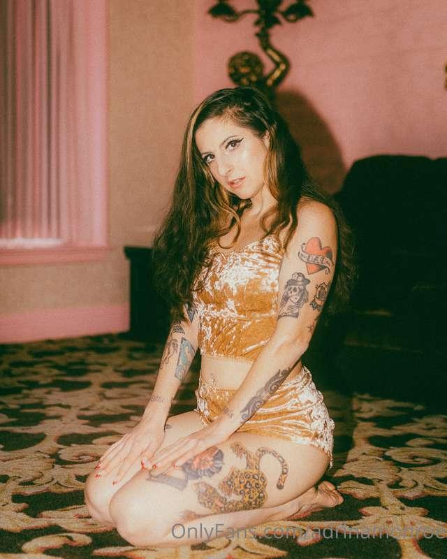 adrinamonroe image #1