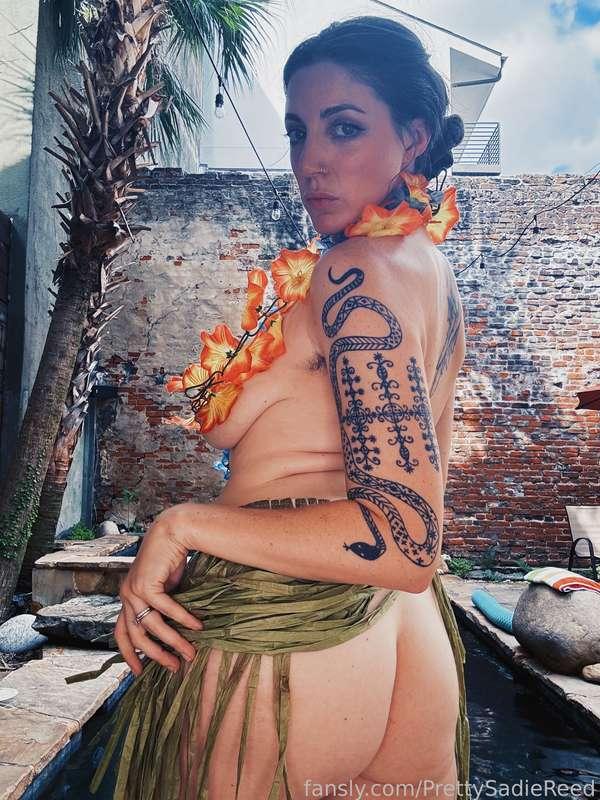 prettysadiereed image #0