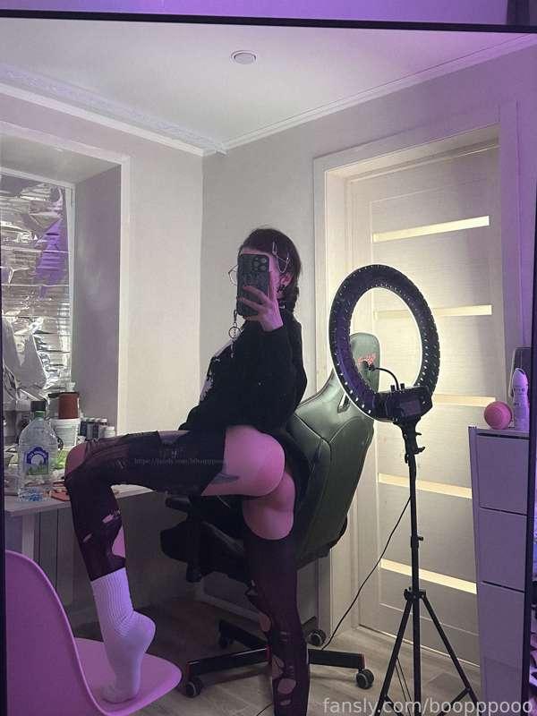 Oh, how I love to show daddy what's under my skirt 