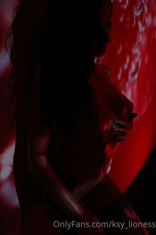 ksy_lioness image #1
