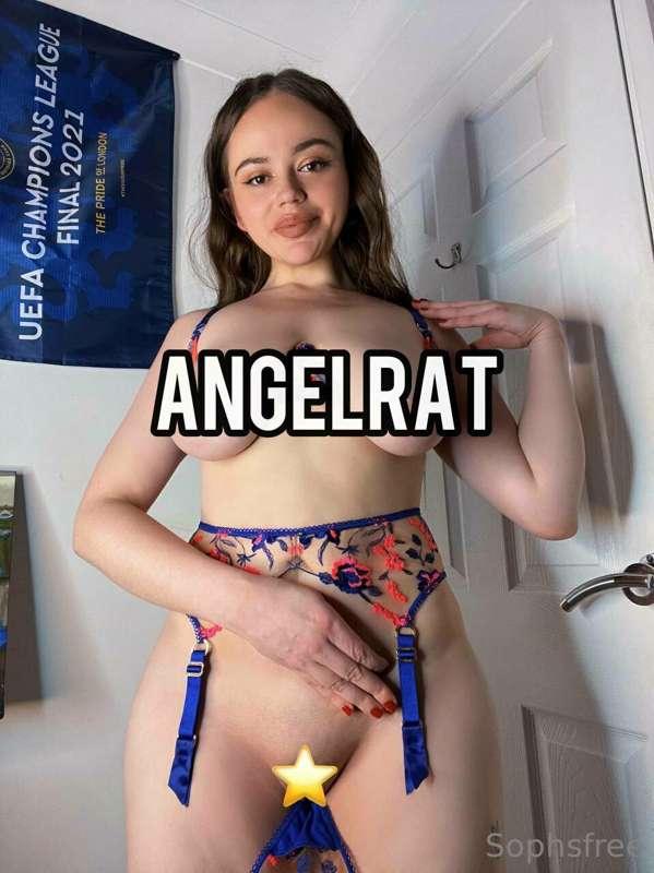 (24) @AngelRat wants to show you her tight phat pussy in act..