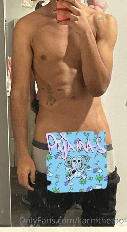 Happy valentines day!! now picture this deep in ur gut 😈