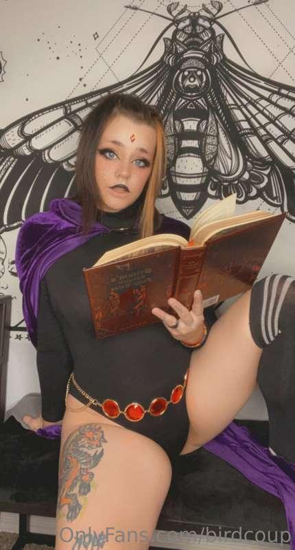 Let me cast a spell on you 😘🪄

More Raven content cumming la..