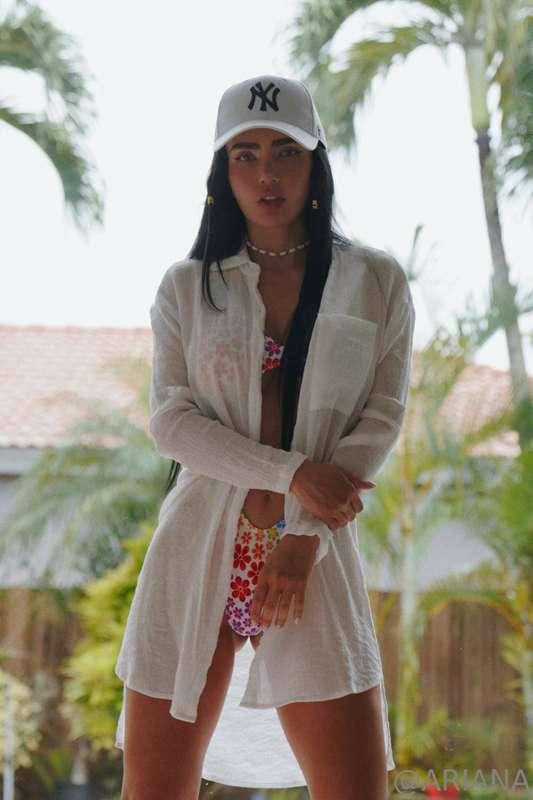 Is it hot in here or is it just me? 🌺🔥