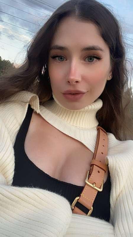 I love meeting new people! let's talk in dm now??