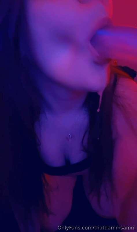 Hiieee 🩷

I want to make so many customs like this one. I ha..