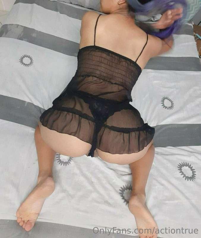 @lulitta12 my love do you want to play with me? talk to me a..