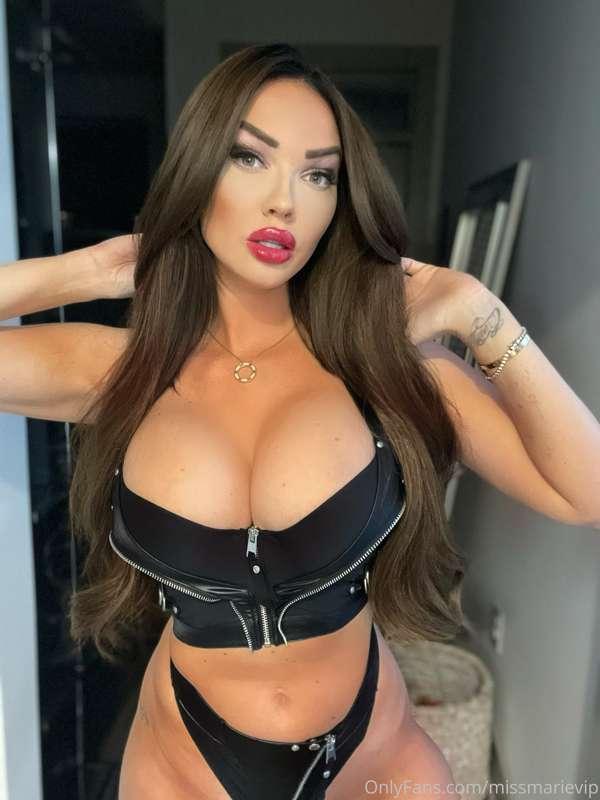 All yours ❤️