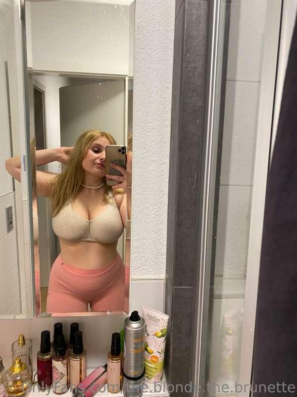 Sunday is time for gym routine🏋️‍♀️