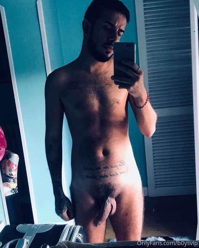 Me looking at the mobile screen and my cock .... where is he..