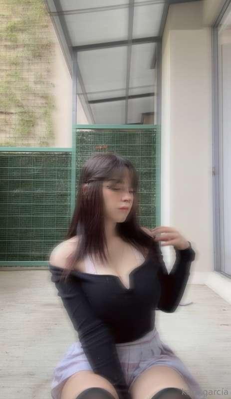 Now at home, do we sext? 💦