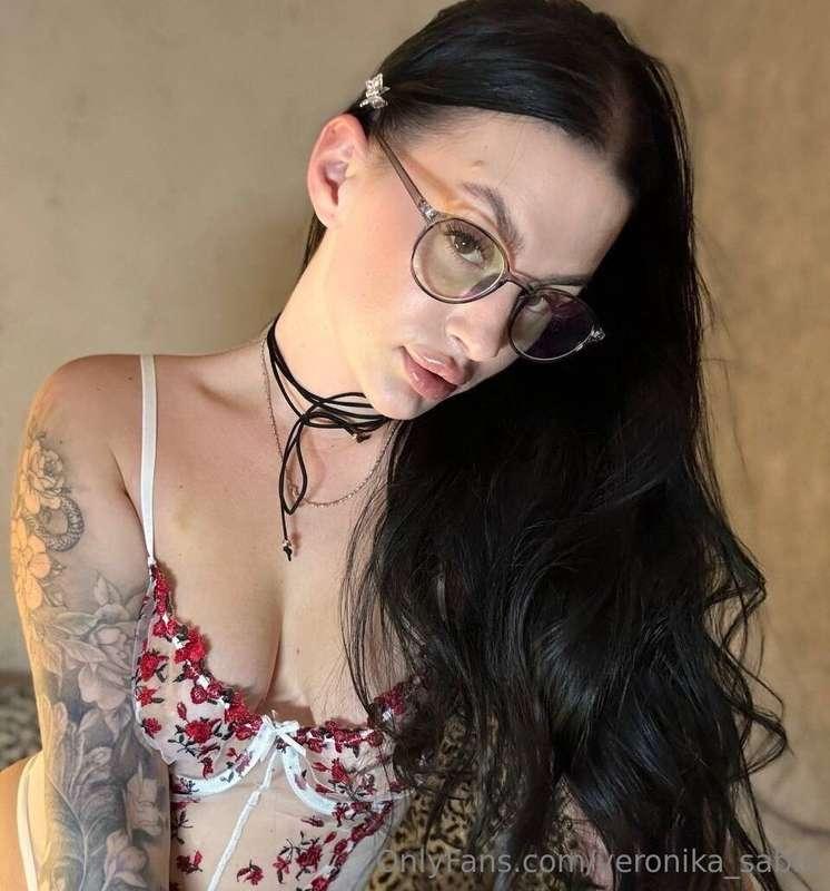 Do you like when I take control… or give in? 😇😈
