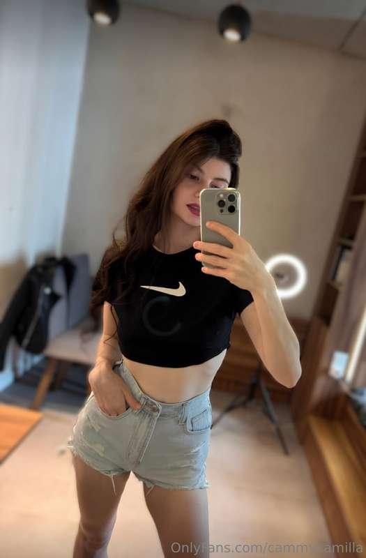 Hey, I’m @jane_quin 😈 The one who will awaken your deepest d..