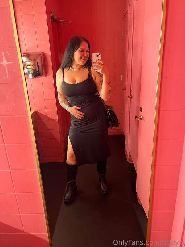 You and me are on a date and I excuse myself to the restroom..