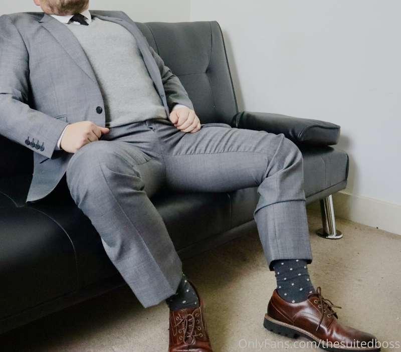 thesuitedboss image #0