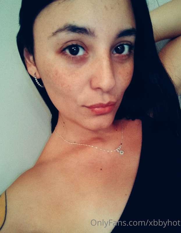I'm bored who entertains me 🥺