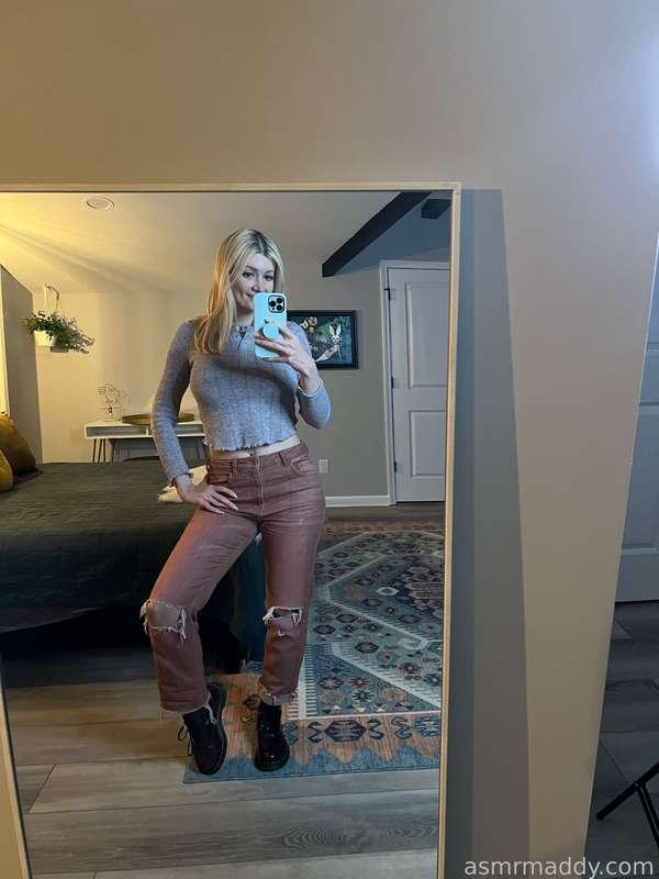 asmrmaddy image #0