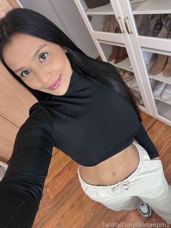 Do you think people will realize how dirty I am?😈

#bigbooty #sextape #masturbation #bigtits #anal #custom #sexting #videocalls #latina #fyp