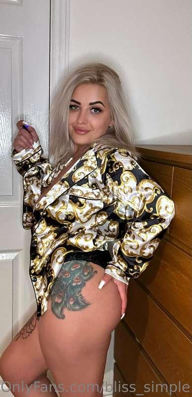 25% off sale for the next few subs on my VIP page

@bliss_si..
