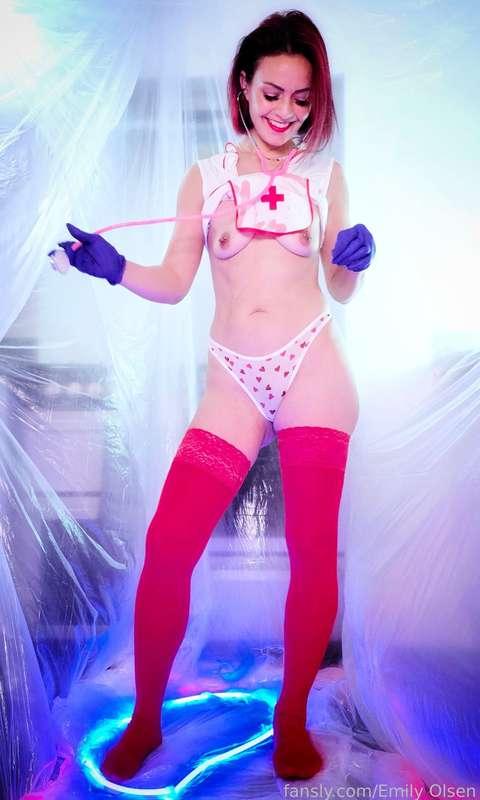 💉⚕️ Nurse Millie Will See You Now⚕️👩🏻‍⚕️

I'm skipping so many photos just to get to the good stuff for you... Just be patient 😏

#sexy #Halloween #nurse #outfit #fyp #cosplay #dressup #October #spread #ass #lean #hitch #rubbergloves #stockings #panties #uk #amateur