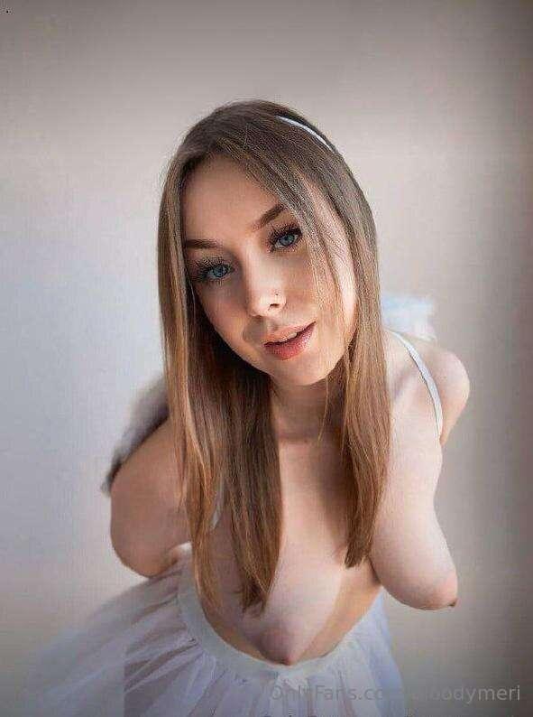 @aphroditeglow turned her VIP page free 😲👇 This beauty 👉@aph..