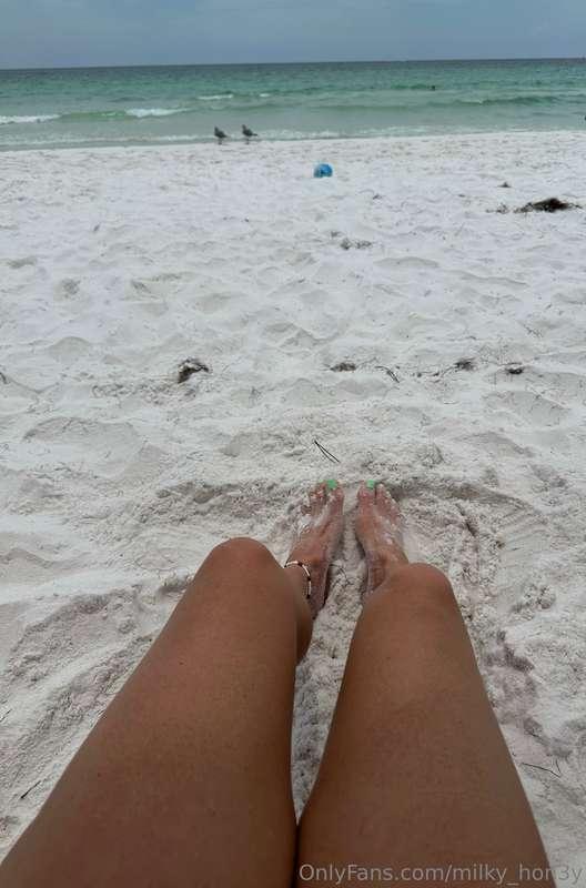 Sunday funday!! I brought one of my most skimpy bikinis so a..