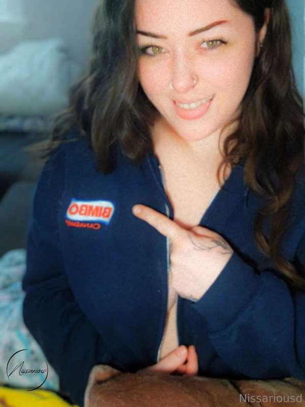 This Canadian Bimbo wants to wish you a very happy Fri-YAY! ..